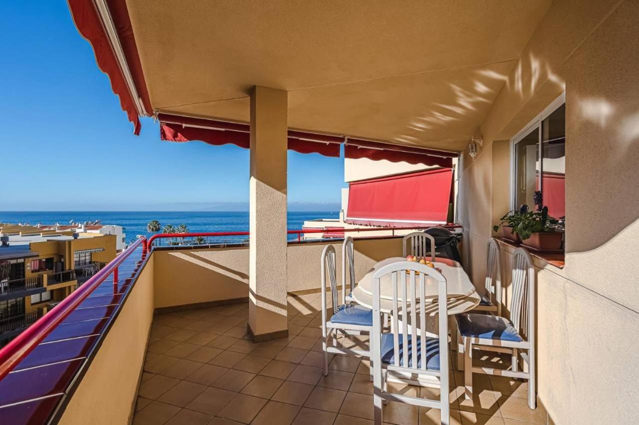 プエルト・デ・サンティアゴCozy Beachfront Flat With Pool & Panoramic Sea View Terraceアパートメント エクステリア 写真