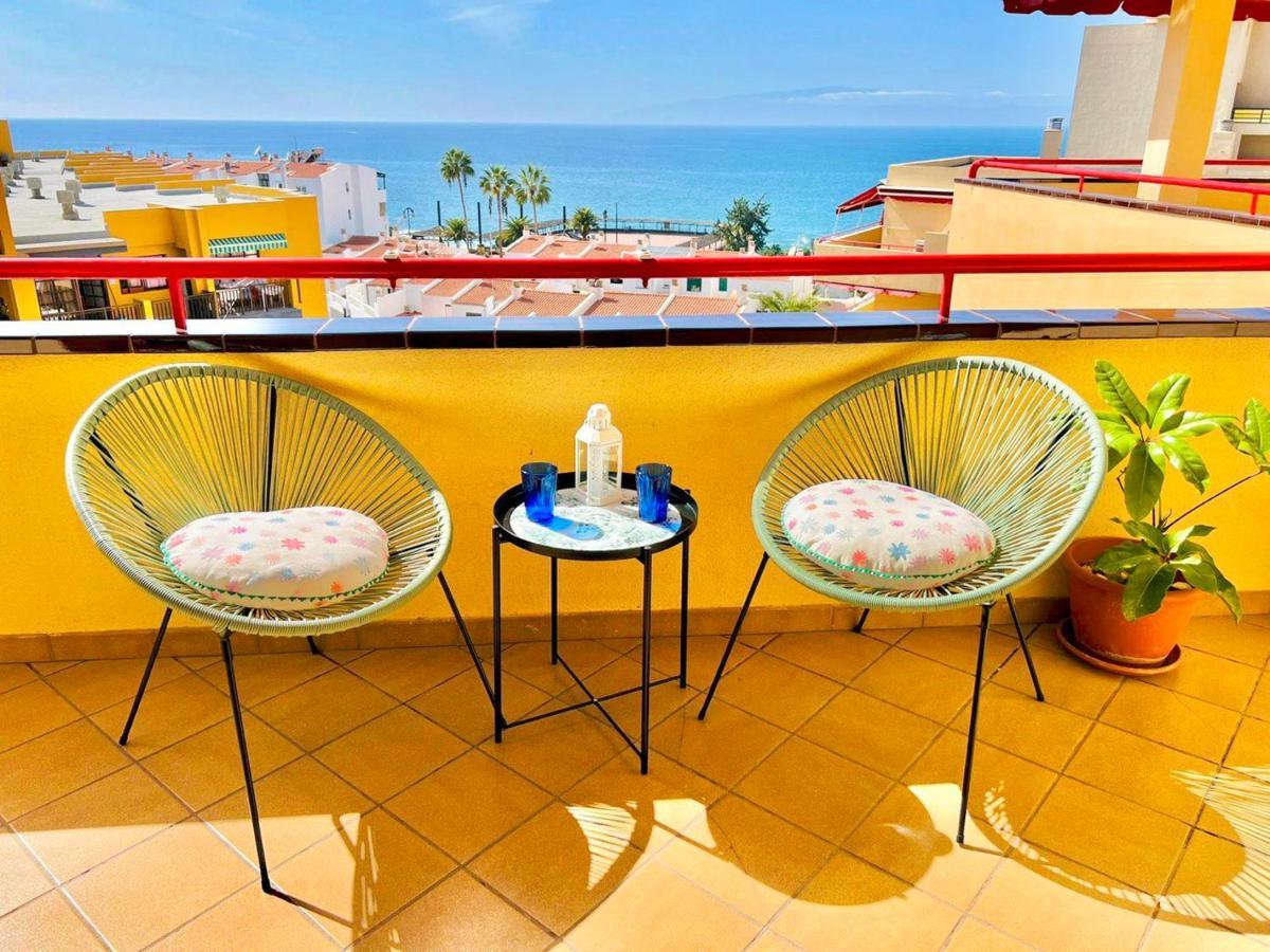 プエルト・デ・サンティアゴCozy Beachfront Flat With Pool & Panoramic Sea View Terraceアパートメント エクステリア 写真