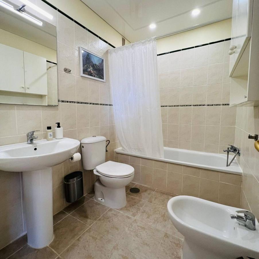 プエルト・デ・サンティアゴCozy Beachfront Flat With Pool & Panoramic Sea View Terraceアパートメント エクステリア 写真